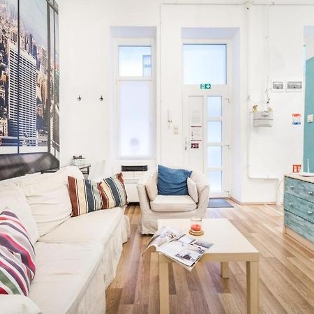 Colorwave Studio Home Budapest Kültér fotó